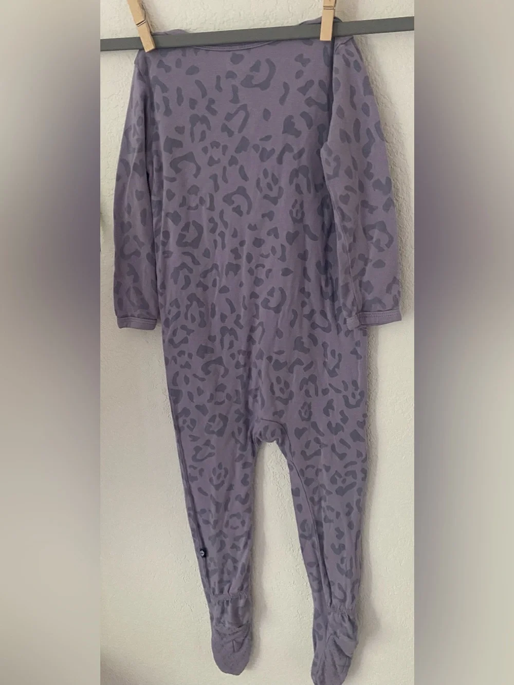 Kyte Baby Purple Leopard Print Zip Footed Pajama Onesie